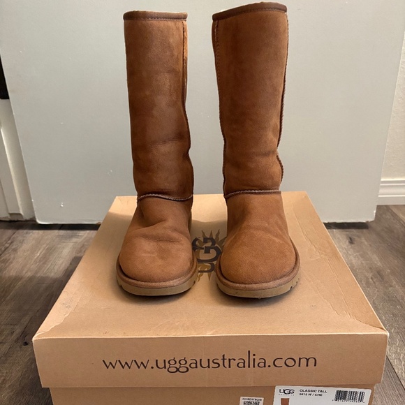 womens uggs classic boots size 6 - Picture 1 of 1